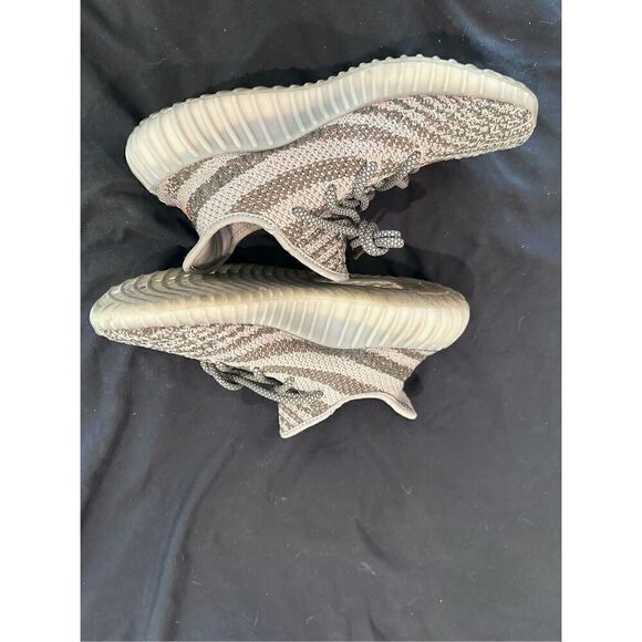 US SIZE 6.5 Yeezys adidas boost 350 V2 gray and orange zebra - Picture 8 of 9